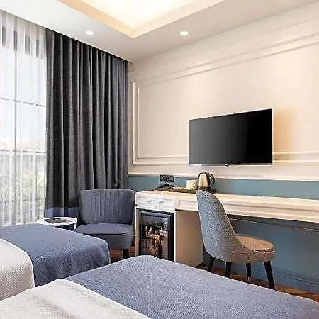 Motif Hotel 5*